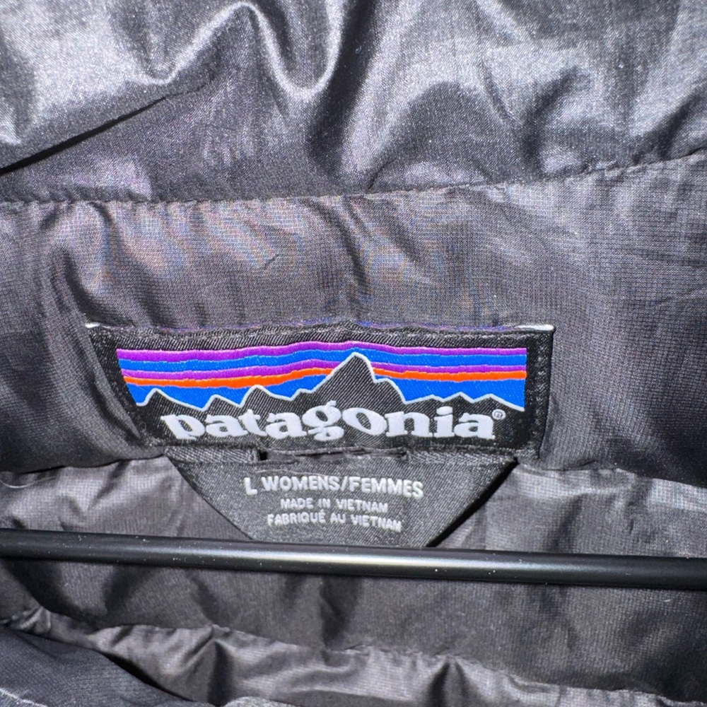 Patagonia Down Sweater Vest Black Women’s | Lightweight Puffer - Picture 4 of 4